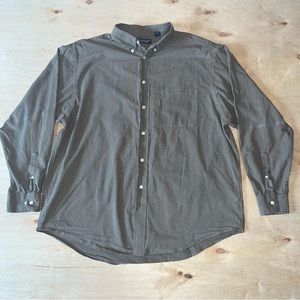 Roundtree & York’s Long Sleeve Button Down Dress Shirt -X-LARGE